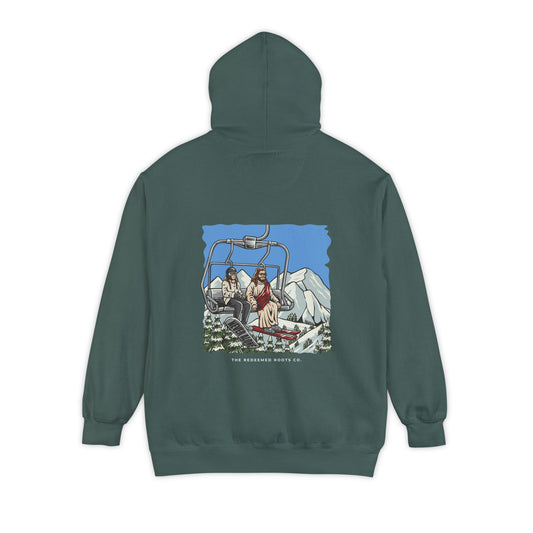 WOMEN NEVER SKI ALONE SWEATSHIRT